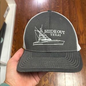 Richardson Fishing Gray and White Hat